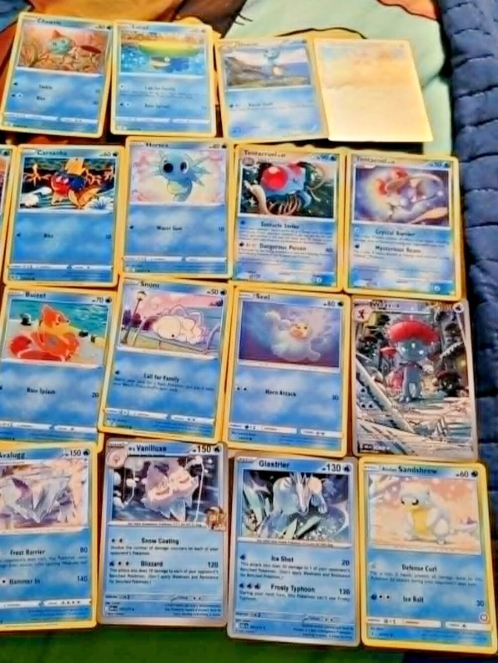 LOT OF 19 POKEMON CARDS water avalugg magikarp carvanha glastrier snorunt lotad+